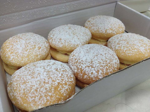 Pusey's Puffs - Sunshine Coast Tourism 0