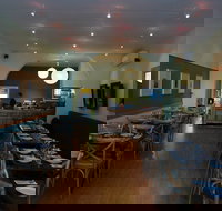 Restaurant 101 - Holiday Sunshine Coast