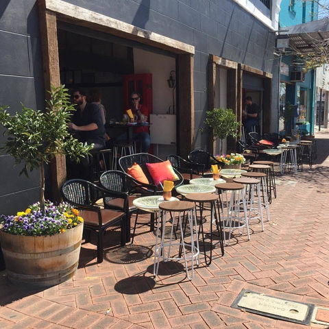 Shenannigans Bar & Restaurant - Sunshine Coast Tourism 0