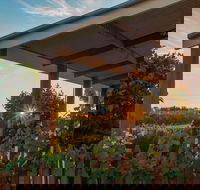 Caf in the Vines - Sunshine Coast Tourism