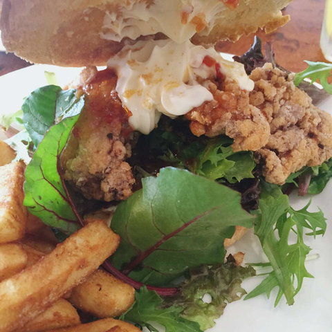 Crusoe Cafe - Holiday Sunshine Coast 0