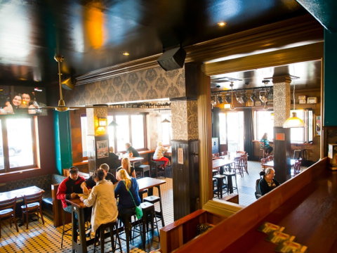 Mary G's - Sunshine Coast Tourism 1