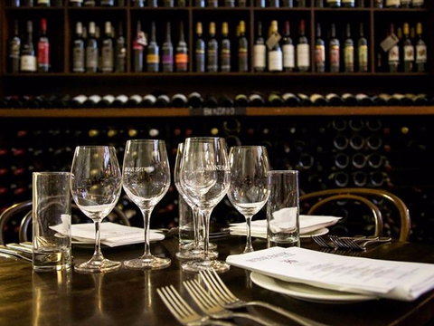 Wine Bank On View - Sunshine Coast Tourism 1