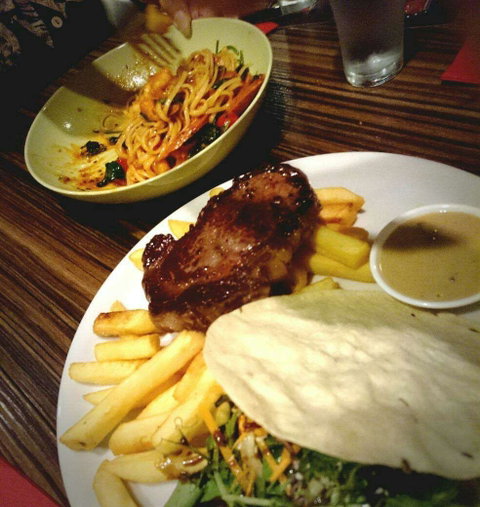 Banana Leaf - Sunshine Coast Tourism 0