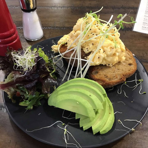 D.G. Expresso - Sunshine Coast Tourism 0