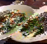 Gumdale Tavern - Holiday Sunshine Coast