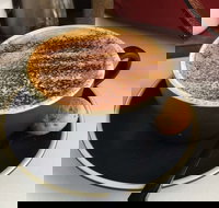 Little Growling Cafe - Holiday Sunshine Coast