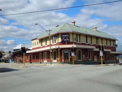 Roma Bar - Sunshine Coast Tourism 0