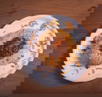 The Bar Royal - Holiday Sunshine Coast