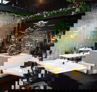 Tumbling Stone - Holiday Sunshine Coast