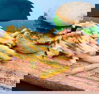 Customs House Inn - Sunshine Coast Tourism