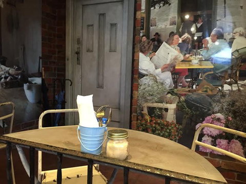 Glen Iris Pantry - Sunshine Coast Tourism 0