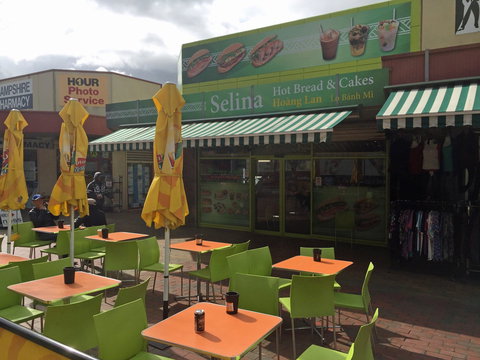 Hoang Lan Hot Bread - Sunshine - Holiday Sunshine Coast 0