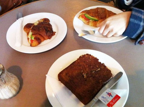 Ned's Cafe - Holiday Sunshine Coast 0