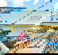 Noosa Boathouse - Holiday Sunshine Coast