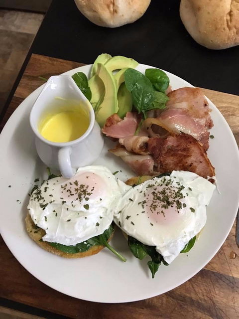 Wafflin On Cafe - Holiday Sunshine Coast 1