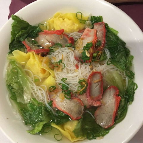 Emerald Chinese&Vietnamese Restaurant - Holiday Sunshine Coast 0