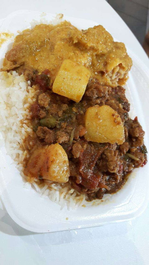 Khans Curry Delight - Sunshine Coast Tourism 0