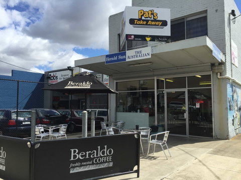 Pat's Takeaway - Holiday Sunshine Coast 0