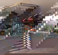 The Lounge - Neutral Bay - Sunshine Coast Tourism