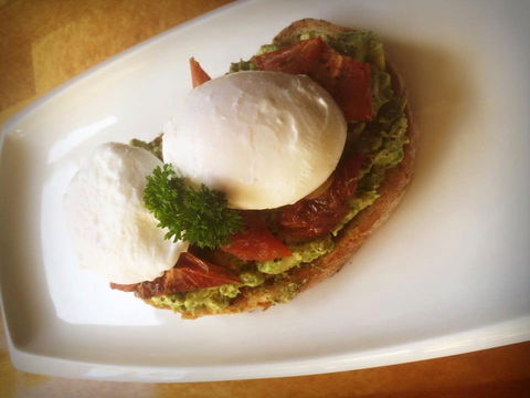 Urban Monkey Cafe - Holiday Sunshine Coast 0