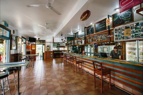 Mena Creek Hotel - Sunshine Coast Tourism 1