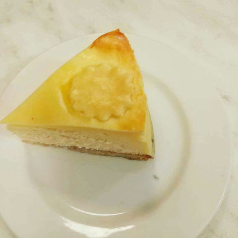 Monarch Cakes - Sunshine Coast Tourism 0