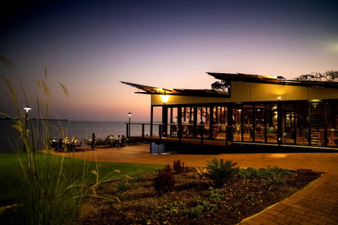 Pee Wee's At The Point - Sunshine Coast Tourism 2