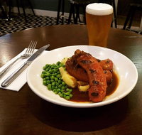 Bistro at Blues Point Hotel - Sunshine Coast Tourism
