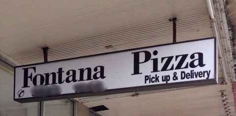Fontana Pizza - Holiday Sunshine Coast 0