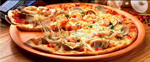 Monte Carlo Pizza - Sunshine Coast Tourism 0