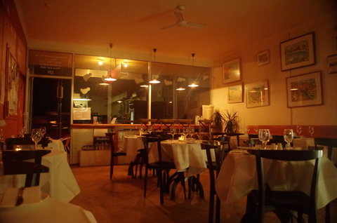 Sandy Feet Cafe And Health Foods - Holiday Sunshine Coast 1