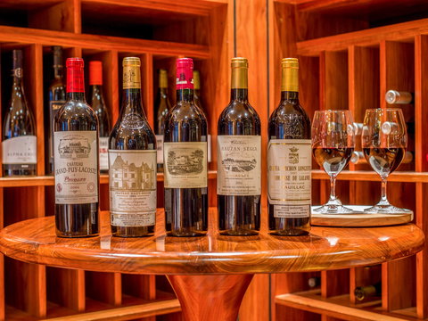 Terrace Restaurant - Holiday Sunshine Coast 1