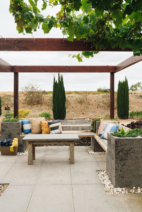 Vineyard Road Cellar Door - Sunshine Coast Tourism 1