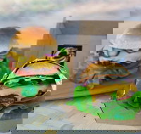 Mate Burger Truck - Sunshine Coast Tourism