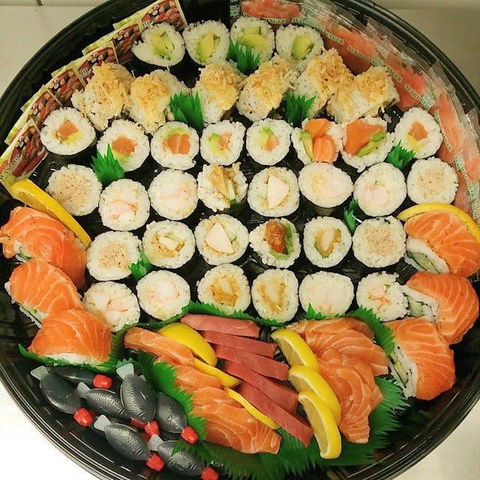 Momo Sushi - Fitzroy - Holiday Sunshine Coast 0