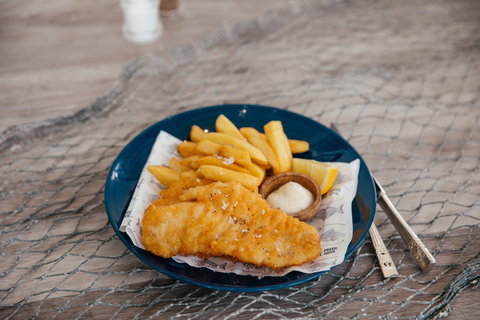 Sweetlips Fish & Chips - Scarborough - Holiday Sunshine Coast 0