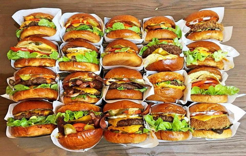 Burgernomics - Holiday Sunshine Coast 0