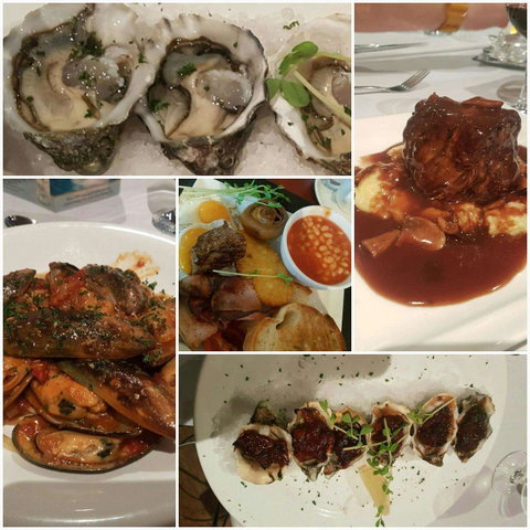 Emerald Room Restaurant - Holiday Sunshine Coast 0