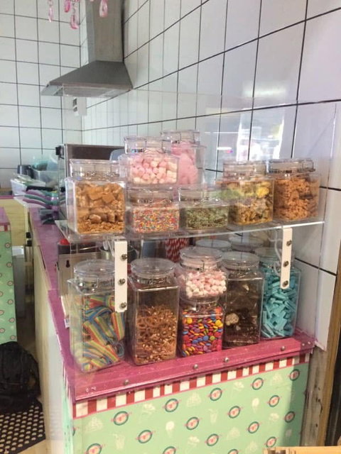 Miss Kitty's Shakes 'N Crepes - Sunshine Coast Tourism 0