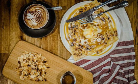 Bellas Cafe & Licensed Italian Restaurant - Sunshine Coast Tourism 0