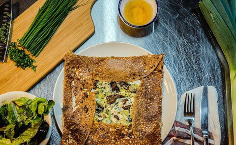 Bellas Cafe & Licensed Italian Restaurant - Sunshine Coast Tourism 8