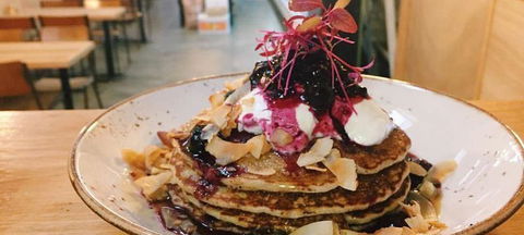 Bread & Stone - Sunshine Coast Tourism 1