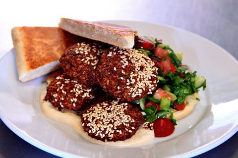 On The Bite - Sunshine Coast Tourism 0