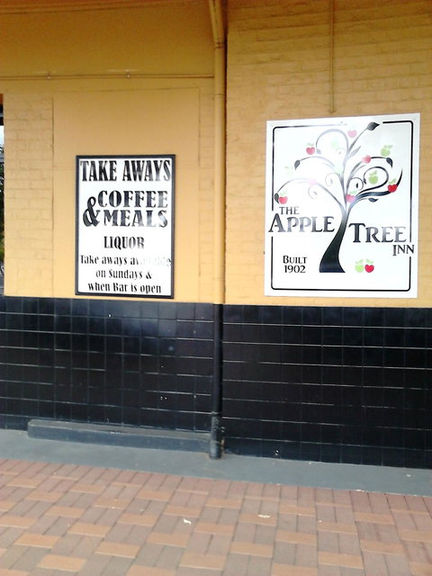 The Apple Tree Inn - Holiday Sunshine Coast 8