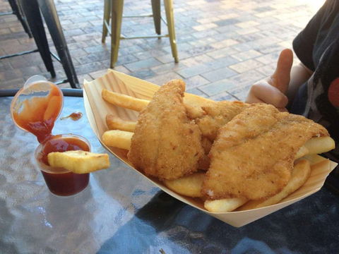 Moffats Pizza And Takeaway - Sunshine Coast Tourism 0