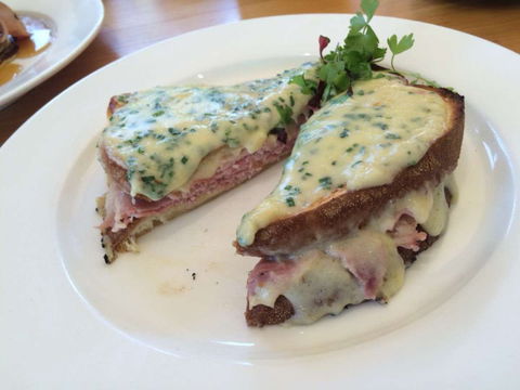 Nosh Pot - Sunshine Coast Tourism 0