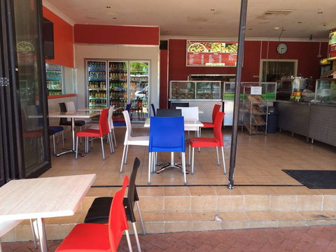 Rockingham Kebabs & Pizza - Sunshine Coast Tourism 0