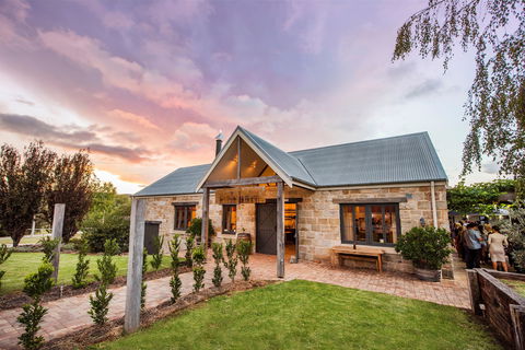The Cellar By Gilbert - Holiday Sunshine Coast 0