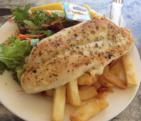 Three Fish Cafe - Sunshine Coast Tourism 1